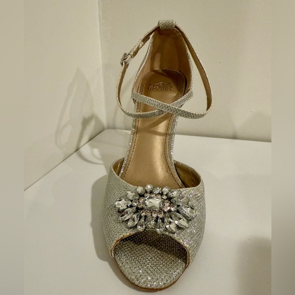 Badgley Mischka Silver Glitter Ankle Strap Heels-Crystal Embellishment Size 8.5 - Picture 12 of 12